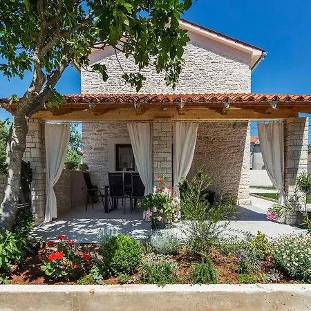 Villa Ena With Private Pool Pinezici  Exterior photo