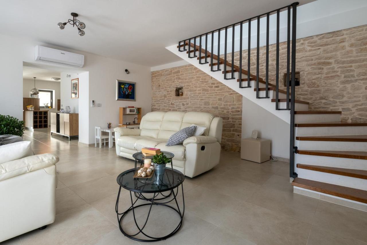 Villa Ena *